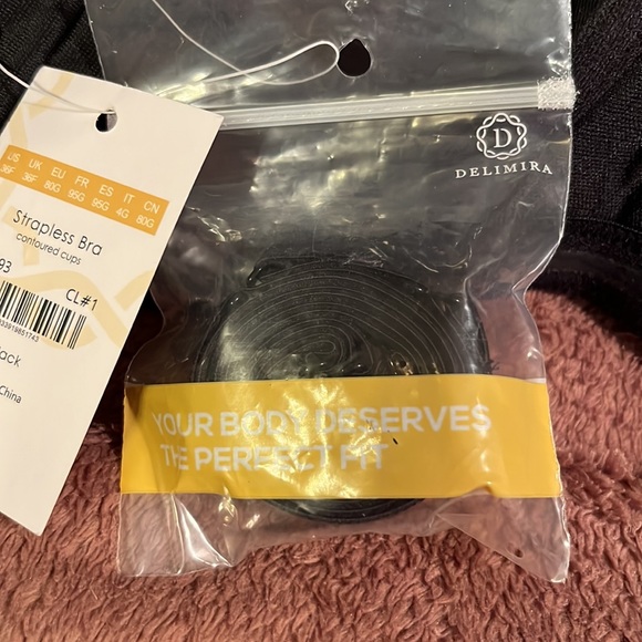 Women’s strapless bra, contoured cups - Picture 6 of 6